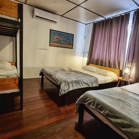 Treehouse Hostel Kuching Kültér fotó