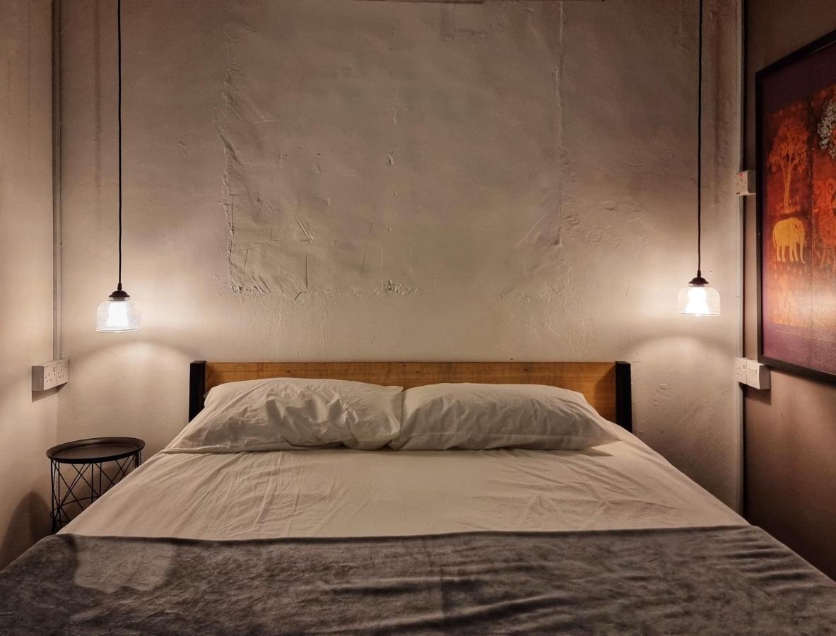 Treehouse Hostel Kuching Kültér fotó